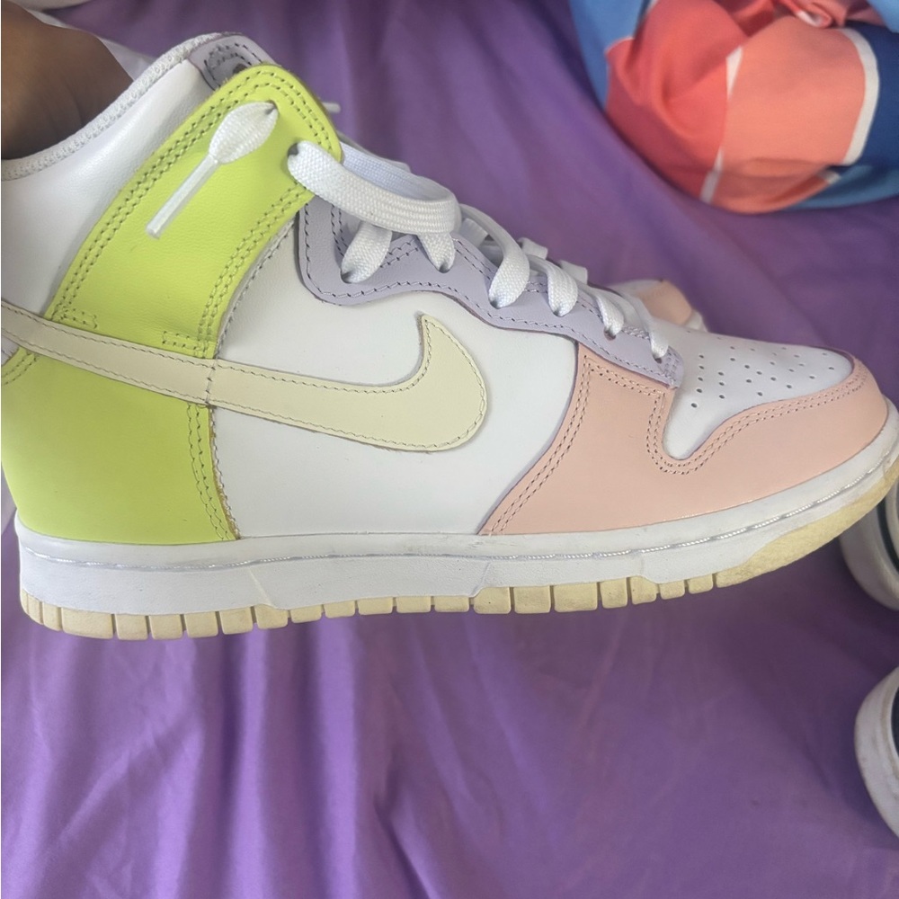 Colorful pastel High-Top Nike Sneakers 6.5 women’s